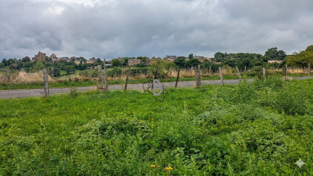 TERRAIN CONSTRUCTIBLE - 1500m2 - GABRIAC