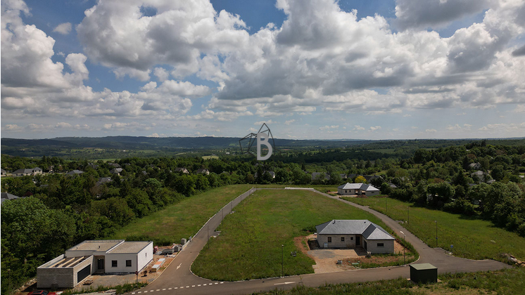 Terrain viabilisé - 800 m2 - CAMPEYROUX